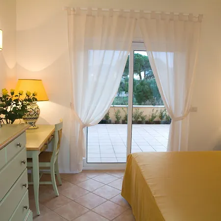 Hotel apartamentowy Dei Margi Torre di Faro